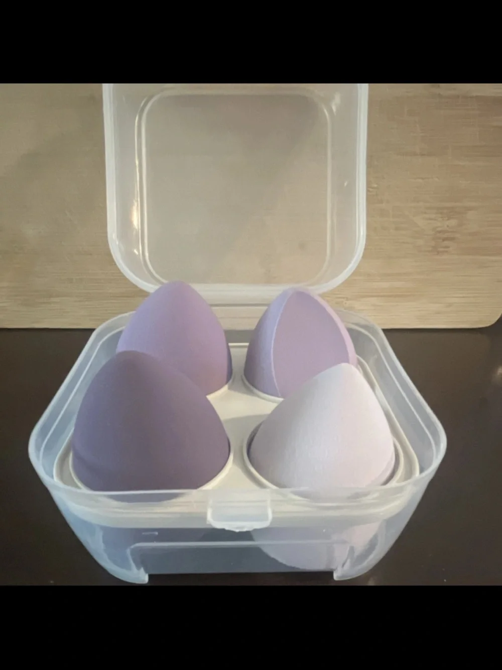 Set of 4 Purple Makeup Sponges in Travel Case